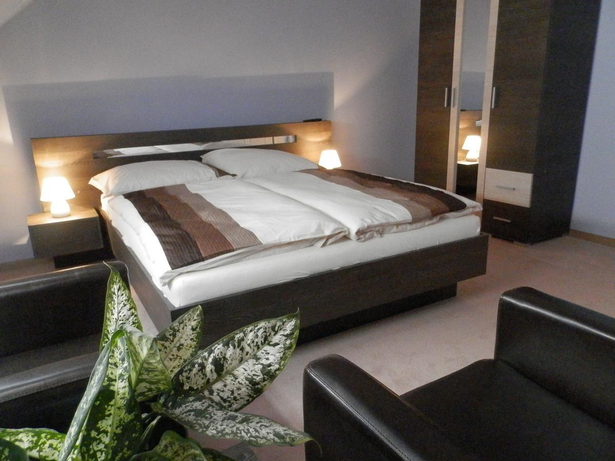 Bed and Breakfast Nagyret Panzio Эгер Экстерьер фото