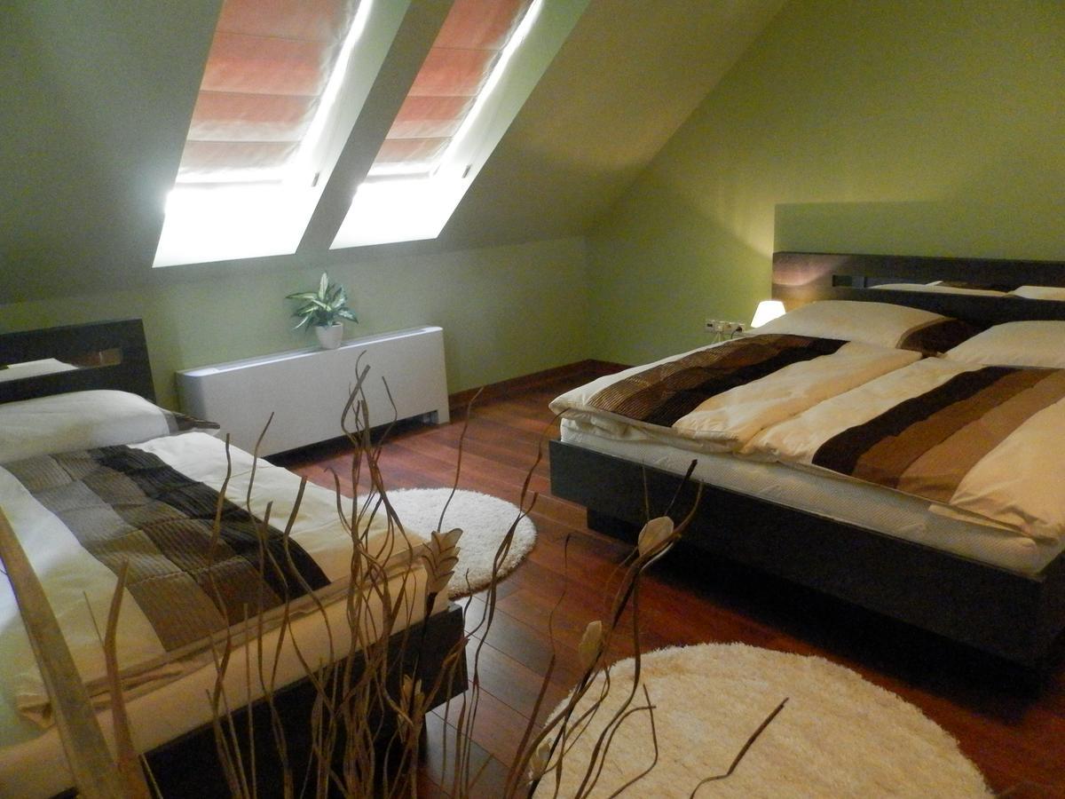 Bed and Breakfast Nagyret Panzio Эгер Экстерьер фото