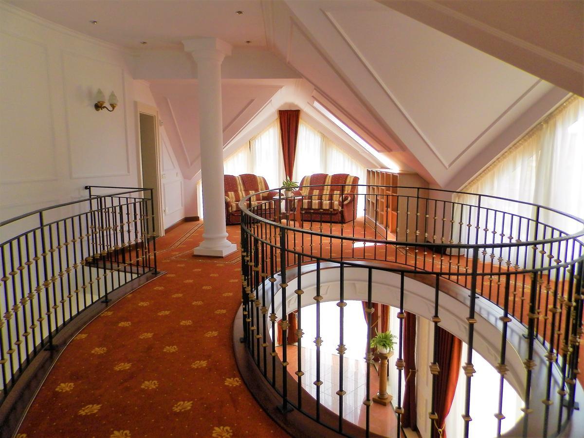 Bed and Breakfast Nagyret Panzio Эгер Экстерьер фото