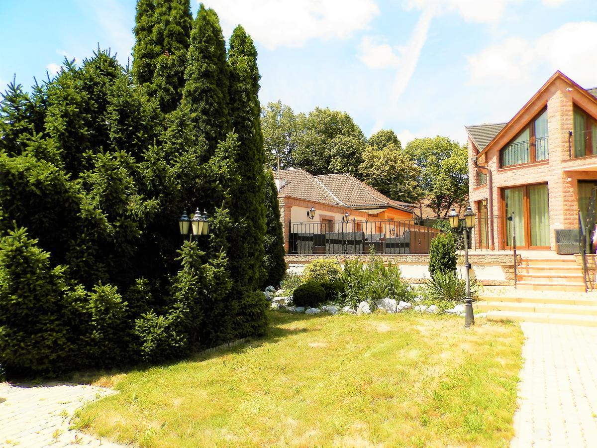 Bed and Breakfast Nagyret Panzio Эгер Экстерьер фото